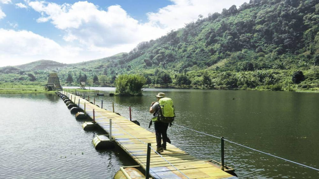 Menjelajahi Keindahan Situ Rawa Gede: Pesona Alam dan Wisata Air di Bogor